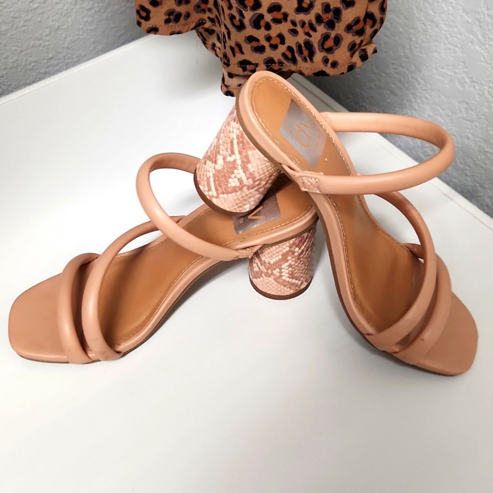 Dolce Vita Sandles